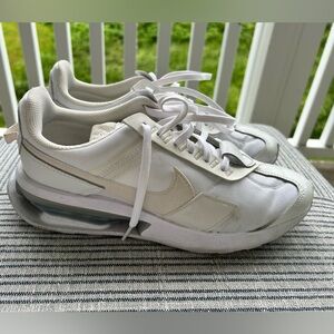 Women’s Nike air Max Pre-Day